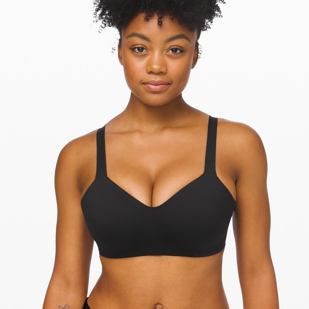 Lululemon black wireless bra 36c